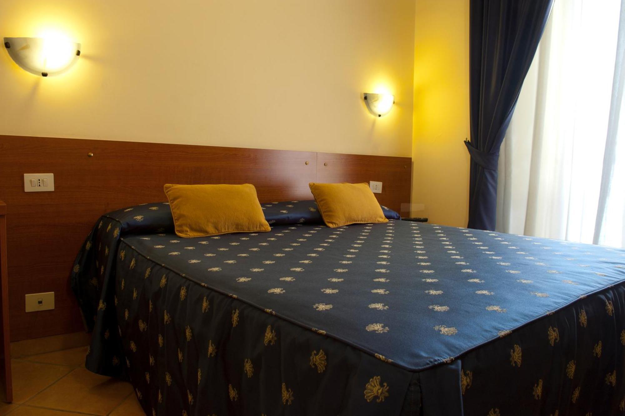 Hotel Cervia — Photos 1